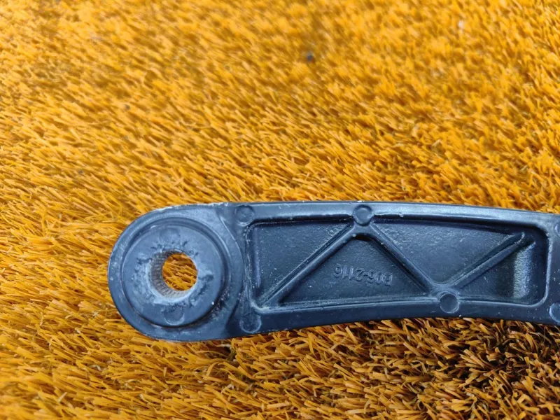 поводок стеклоочистителя