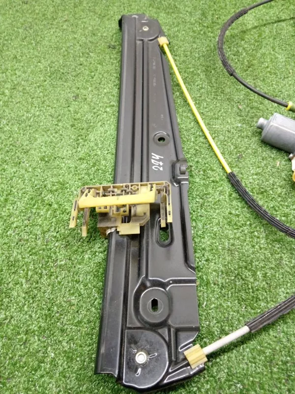 Стеклоподъемник BMW 7-Series 2010 51337182106 F02, передний правый