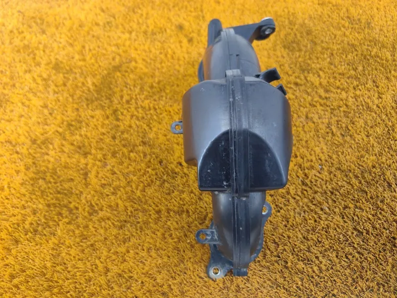 Патрубок воздушного фильтра