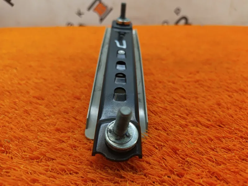 Механизм регулировки ремня безопасности