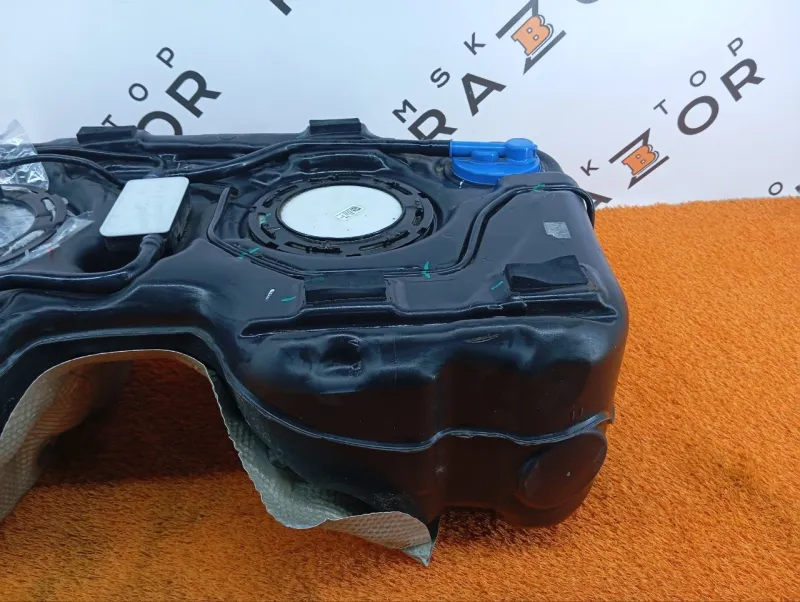 Бак топливный