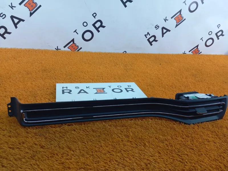 Накладка на торпедо