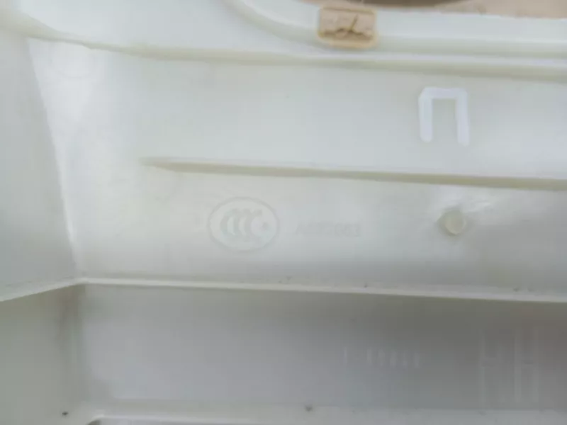 Обшивка центральной стойки