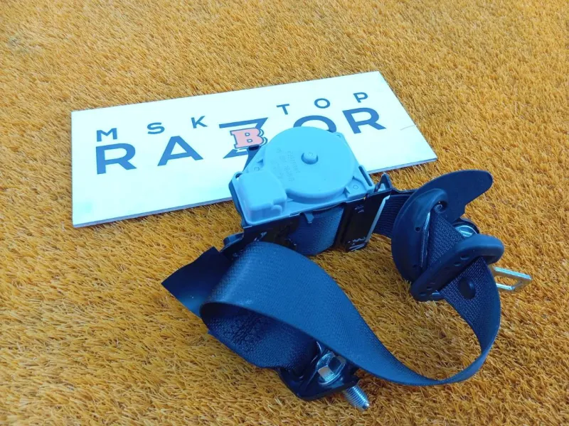 Ремень безопасности