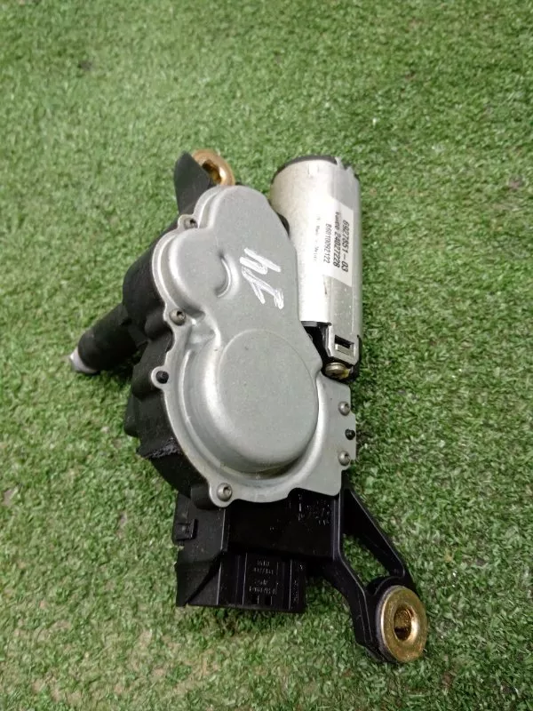 Моторчик стеклоочистителя BMW X5 2006 692785103 E53