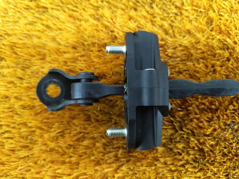 Ограничитель двери