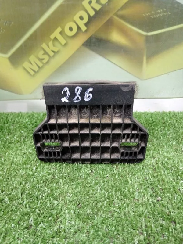 Стекло двери Audi A4 2005 8E9845025C B7, заднее левое