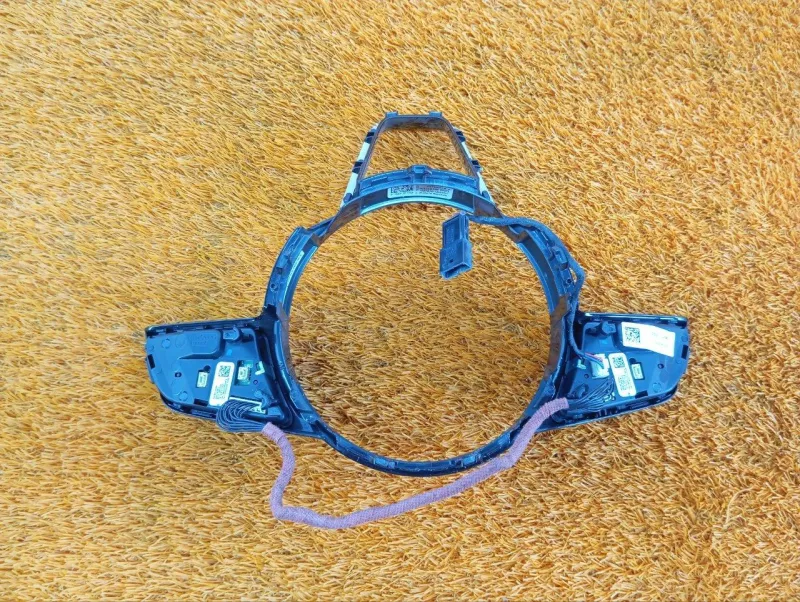 Накладка рулевого колеса (Молдинг руля)