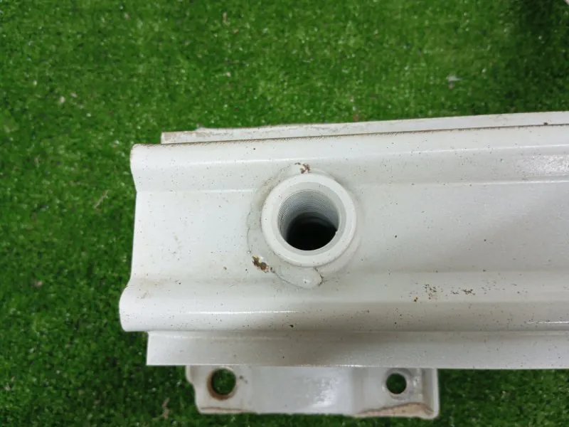 Усилитель бампера