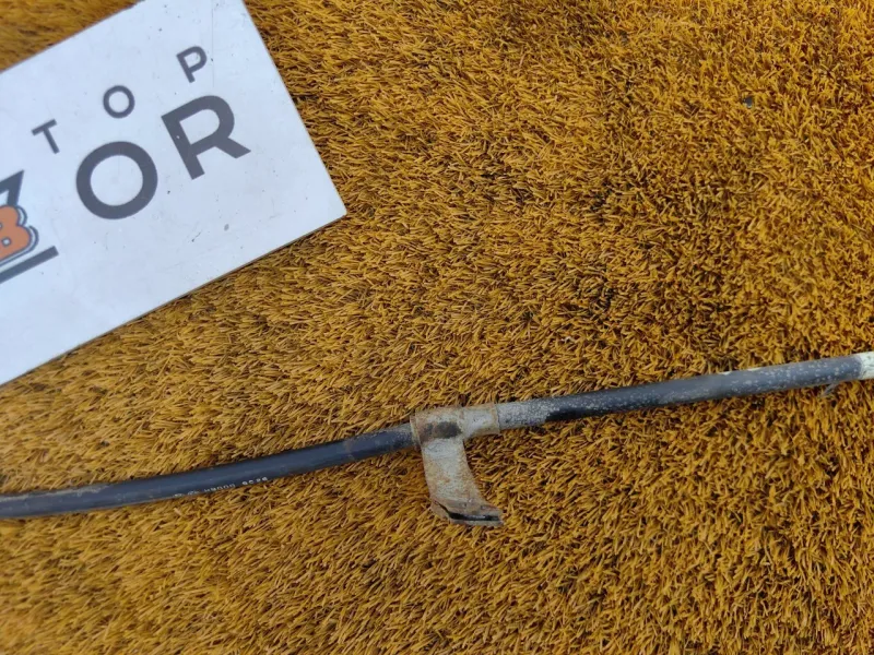 Трос стояночного тормоза