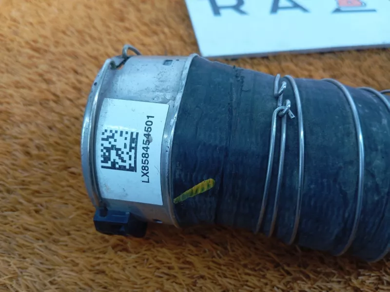 Патрубок интеркулера