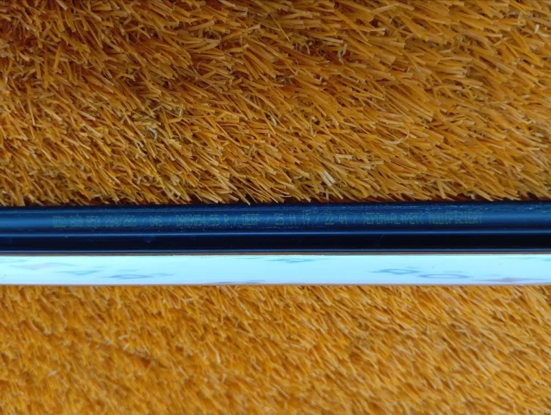 Молдинг стекла