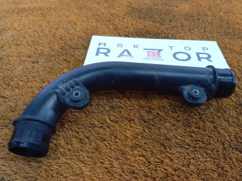 Патрубок интеркулера