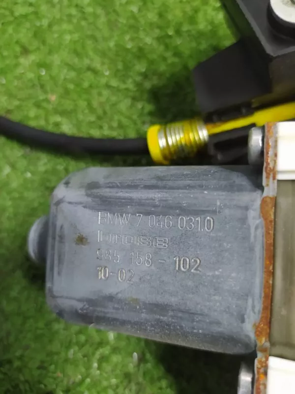 Стеклоподъемник BMW 7-Series 2010 51337182105 F02, передний левый