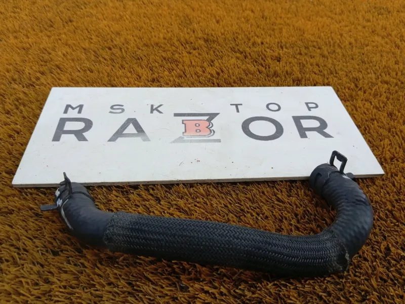 Патрубок радиатора