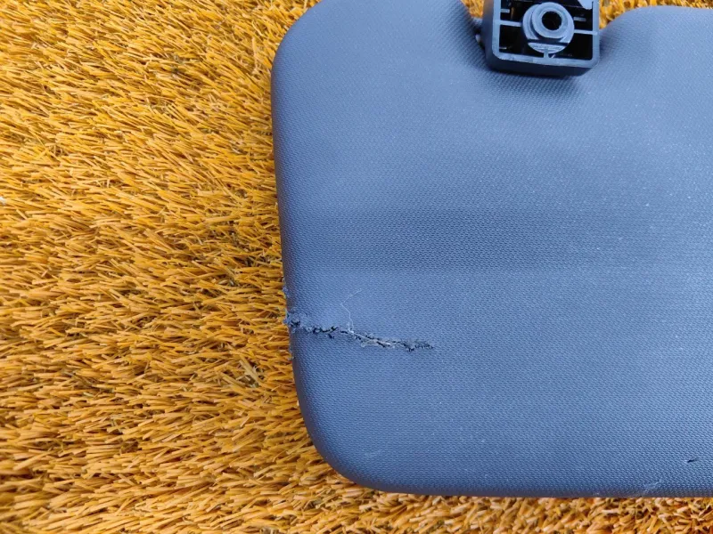 Козырек солнцезащитный