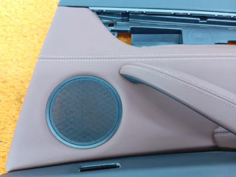 Обшивка двери