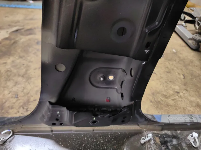 Порог с центральной стойкой