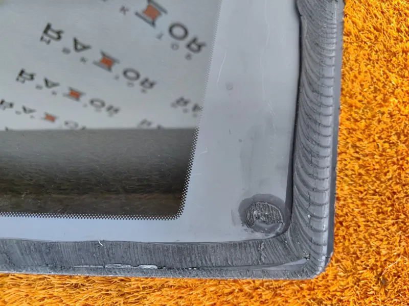 Форточка задняя