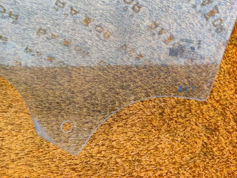 Стекло двери