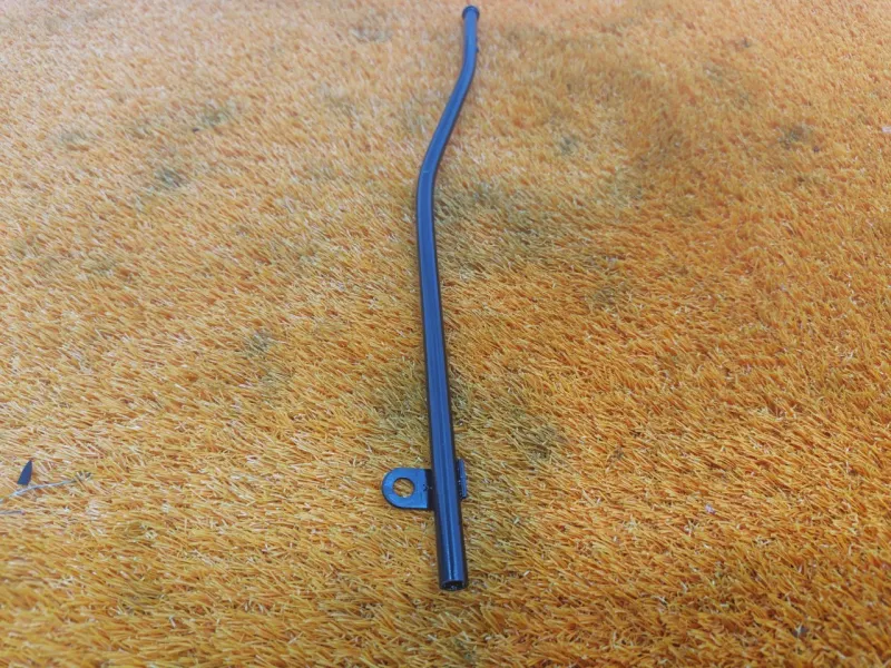 Направляющая масляного щупа