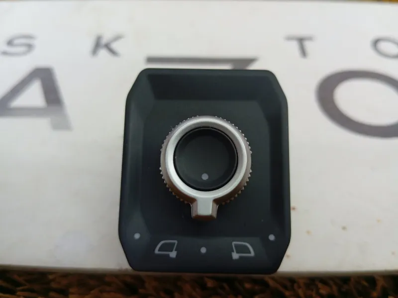 Блок управления зеркалами