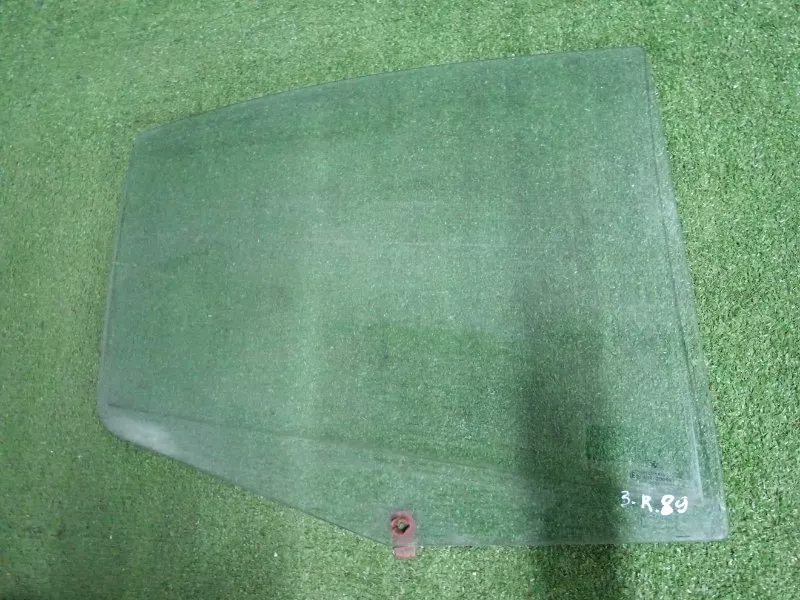 Стекло двери BMW 3-Series 1998 51347008060 E46, заднее правое