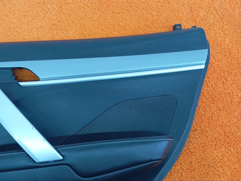 Обшивка двери