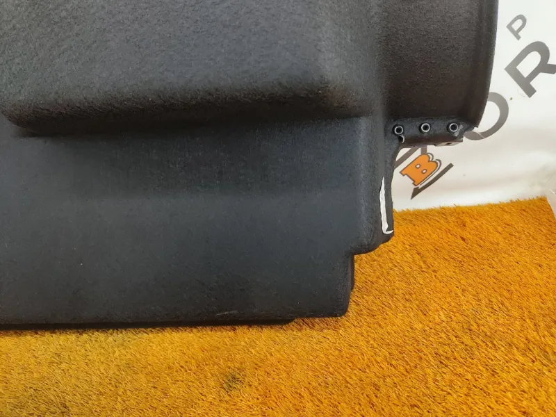 Обшивка багажника