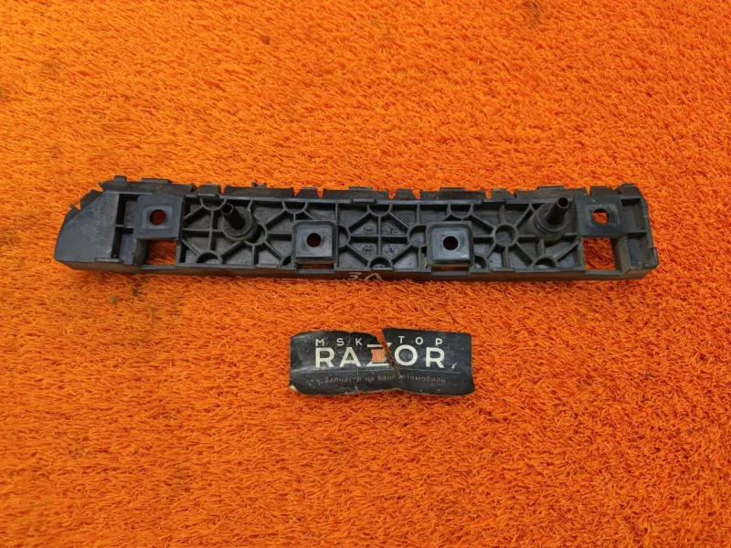 Крепление бампера