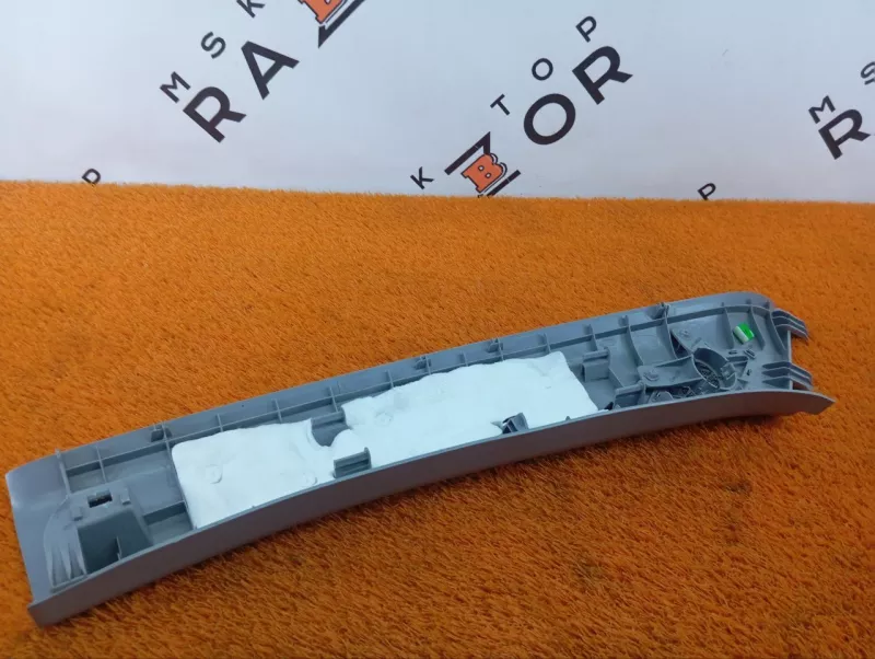 Накладка на стойку кузова