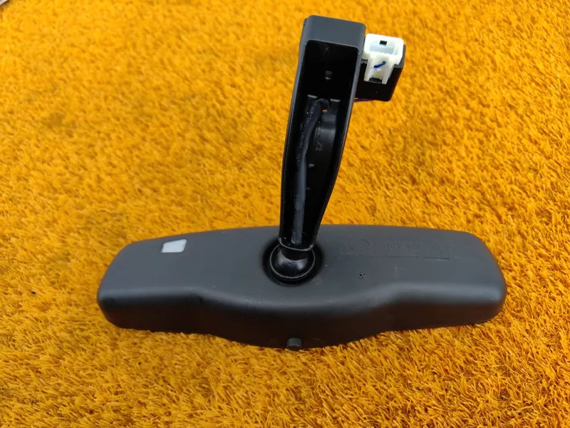 Зеркало заднего вида