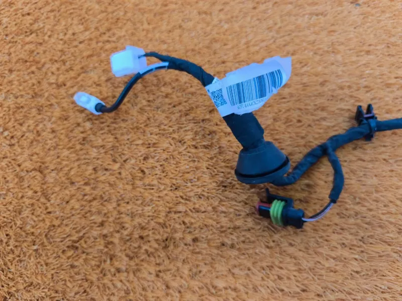 Электропроводка крышки багажника