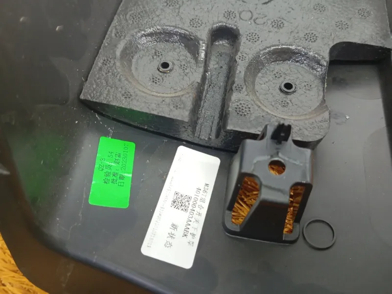 Кожух рулевой колонки