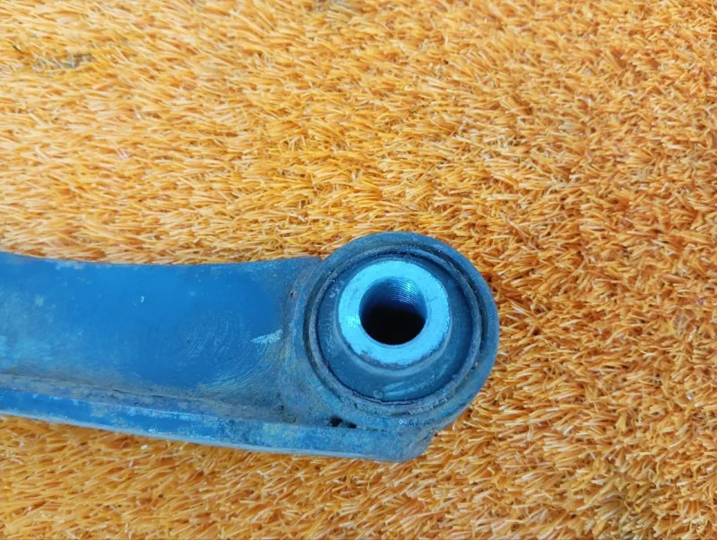 Рычаг подвески