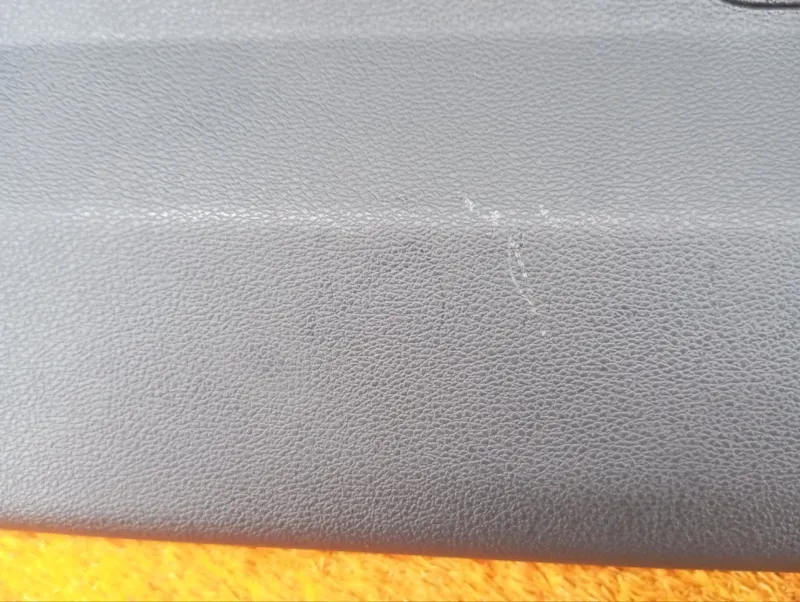 Обшивка двери багажника