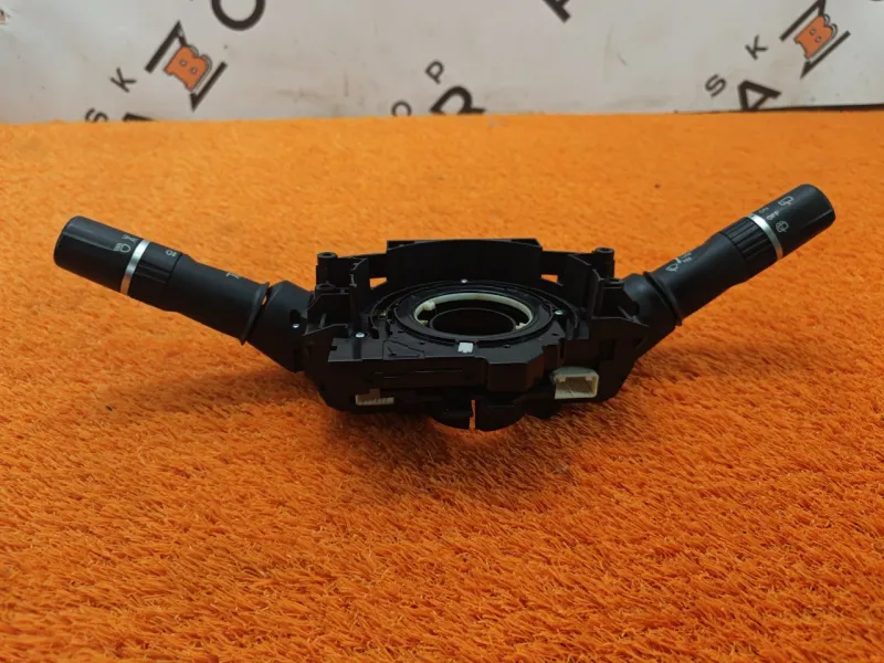 Подрулевой переключатель