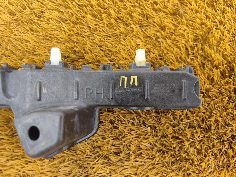 Крепление бампера