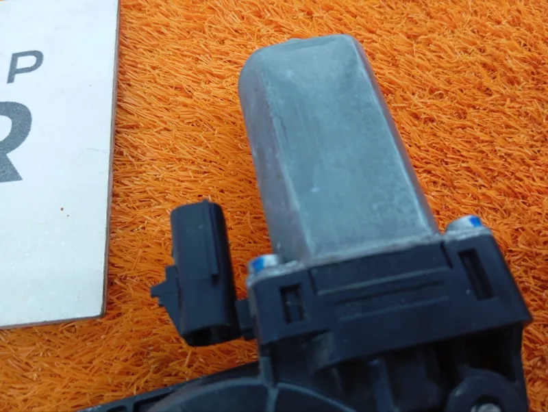 Стеклоподъемник