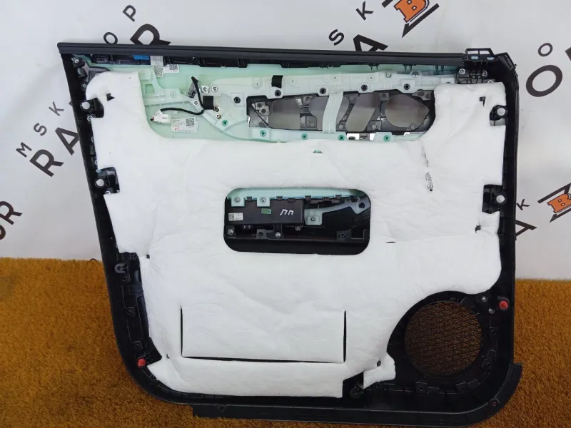 Обшивка двери