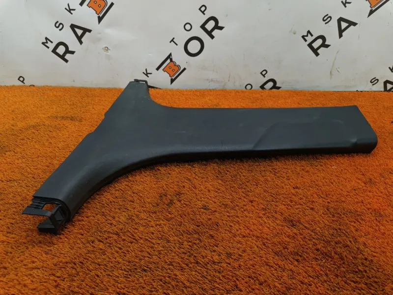 Обшивка центральной стойки