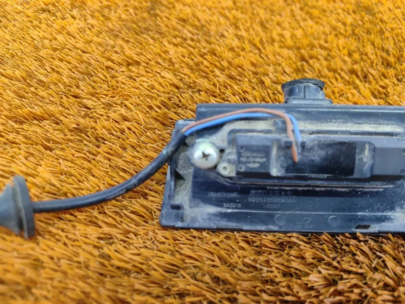 Кнопка открывания багажника