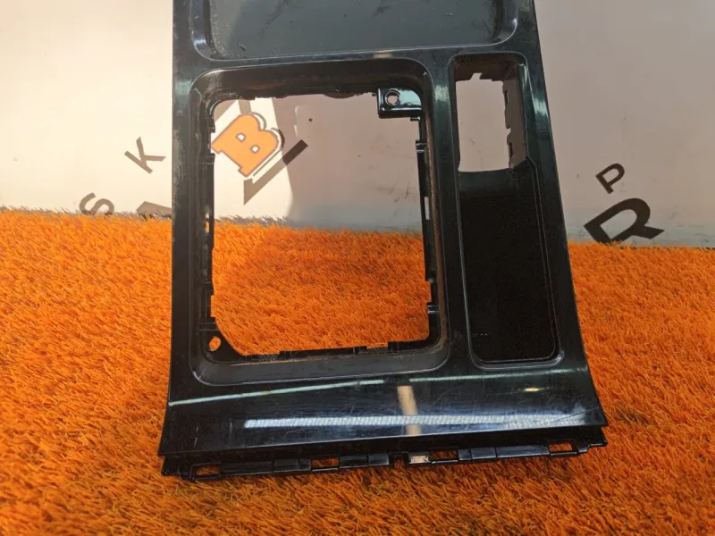 Накладка центральной консоли