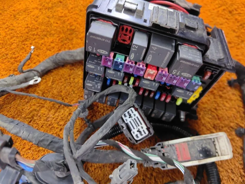 Проводка подкапотная