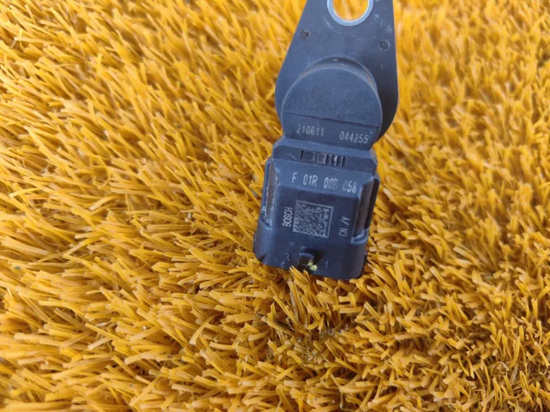 Датчик положения распредвала