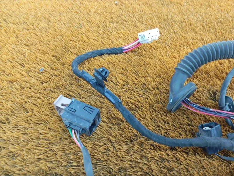 Проводка двери