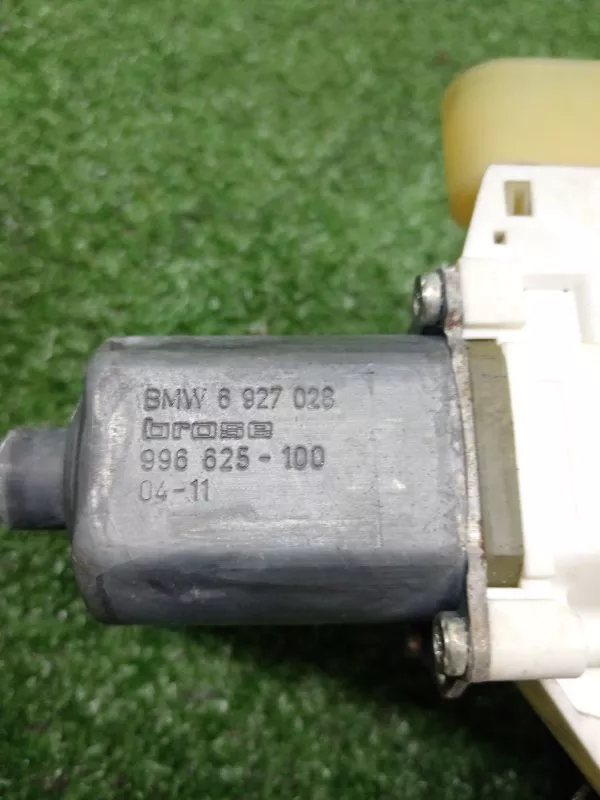 Стеклоподъемник BMW 1-Series 2004 51337138466 E87, передний правый