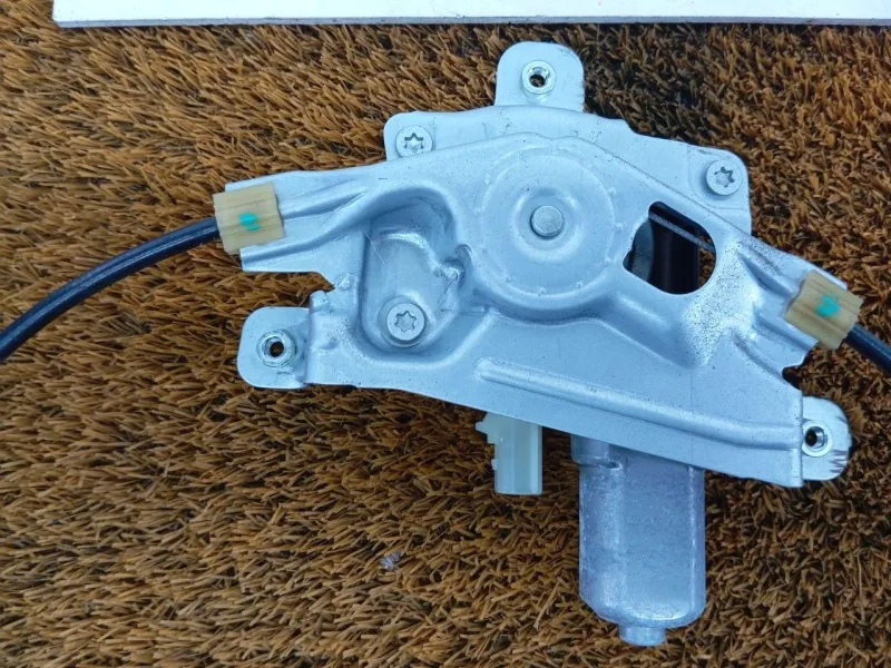 Стеклоподъемник