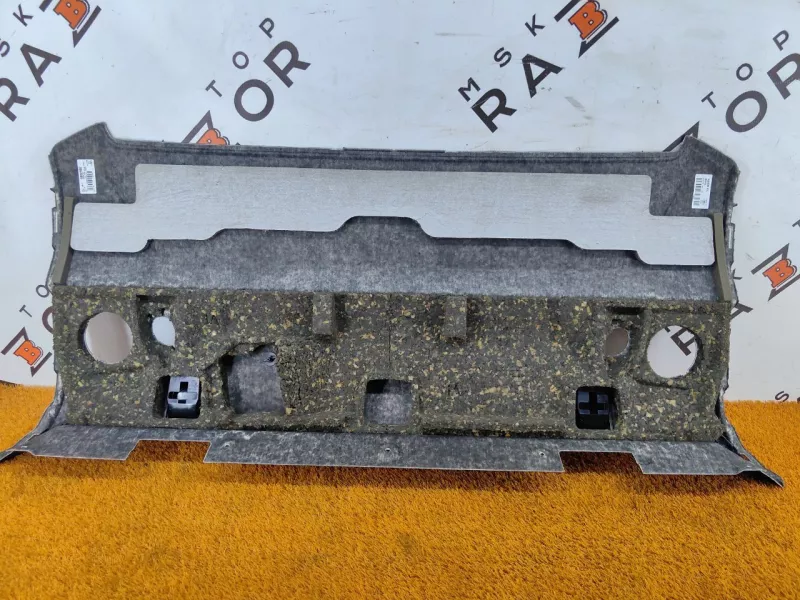 Полка багажника