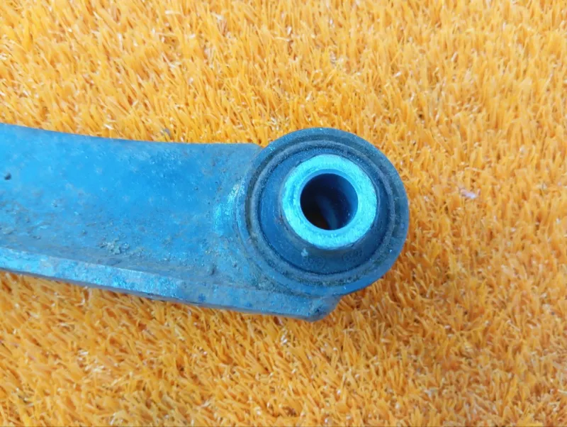 Рычаг подвески